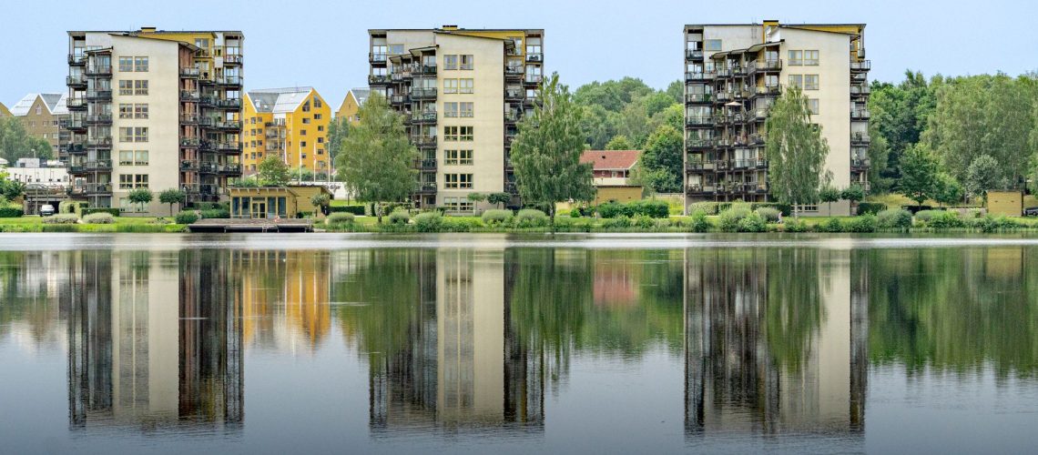 Lakeside MRT-linked condo